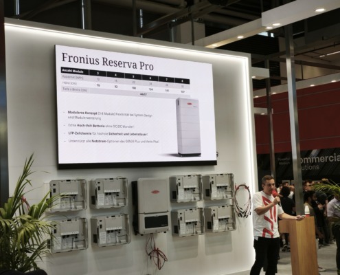 Fronius präsentierte den neuen Hochvolt-Stromspeicher Reserva Pro Hochvolt-Stromspeicher Reserva Pro