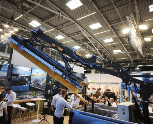 Moderne Reinigungstechnik für Photovoltaikanlagen Moderne Reinigungstechnik für Photovoltaikanlagen