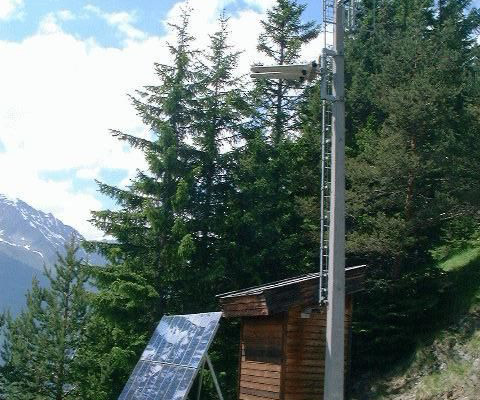Sendemast ATB-Becker 40 Jahre Photovoltaik